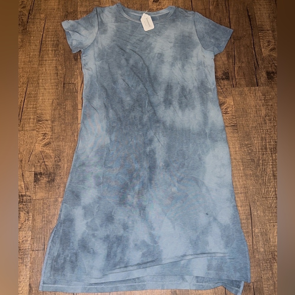 Large boutique tie die tshirt dress! Very soft